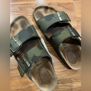 Camo Birkenstocks size 38